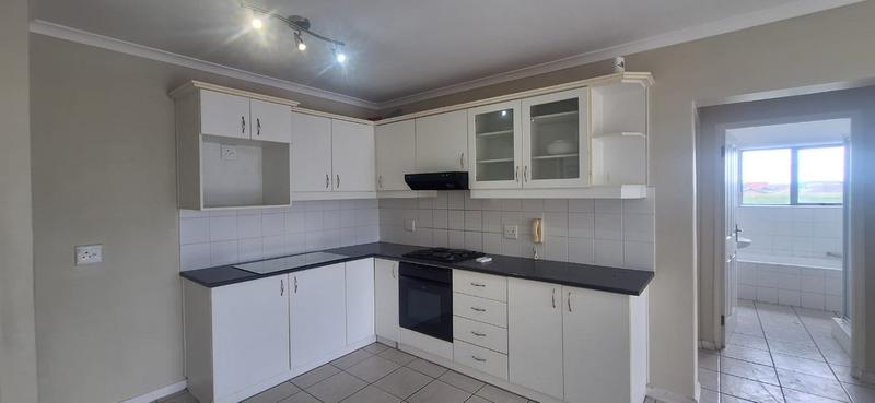 2 Bedroom Property for Sale in Whispering Pines Western Cape